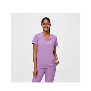 NWT Figs lilac dawn Catarina one pocket scrub top